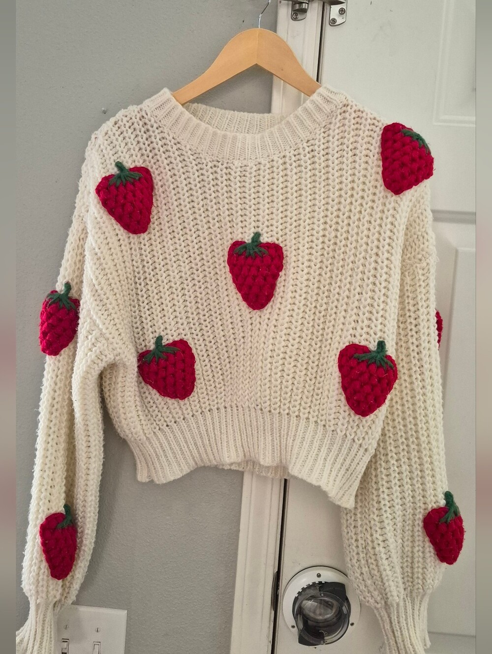 Strawberry Chucky Unique sweater Trendy Crochet One Size Medium 8 Womens - Picture 7 of 13